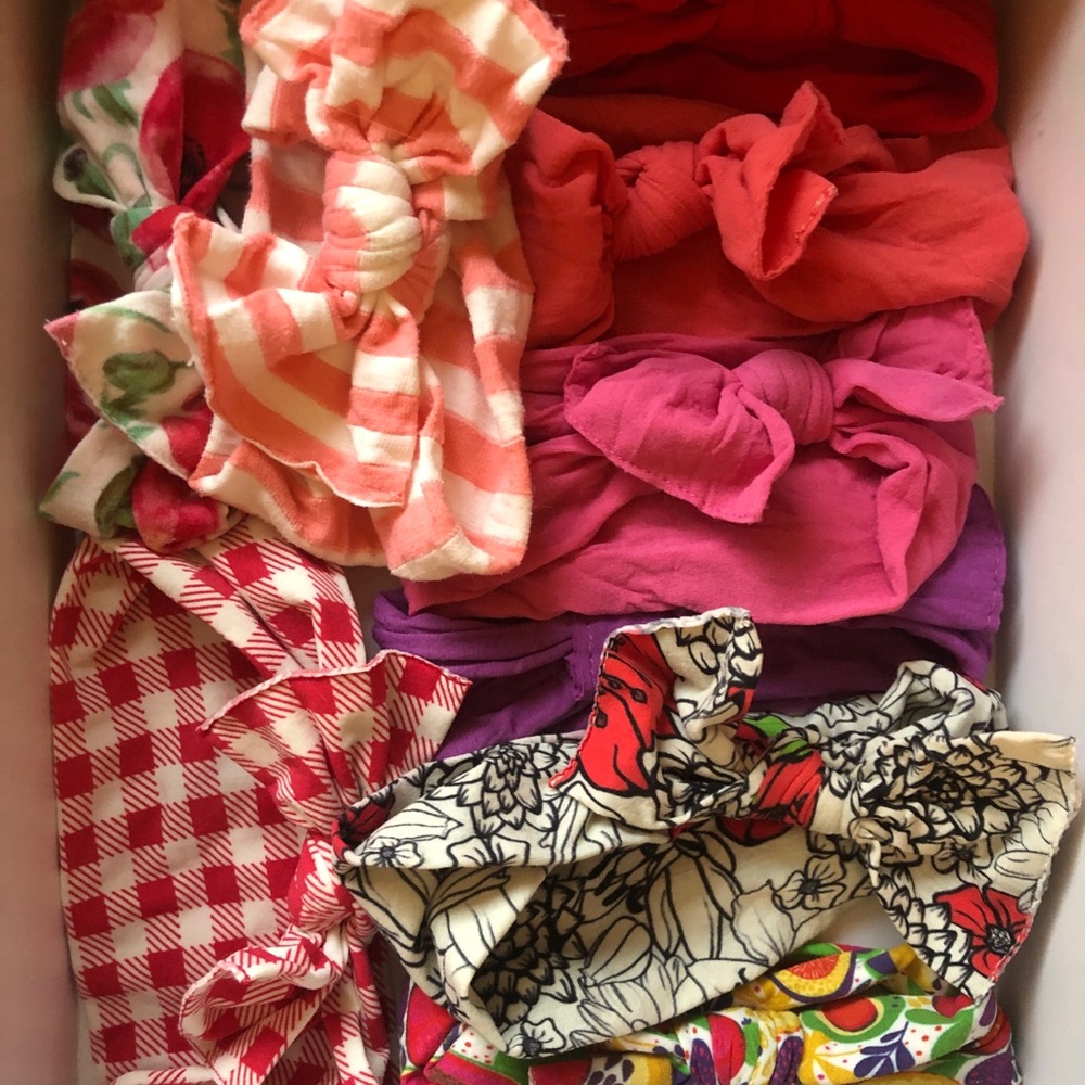 24 Baby Bling Bows! Great Lot. ALL AVAILABLE!